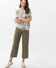 Load image into Gallery viewer, Vio Linen Blouse
