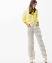 Load image into Gallery viewer, Victoria Linen Blouse
