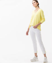 Load image into Gallery viewer, Shakira S Five Pocket Jean

